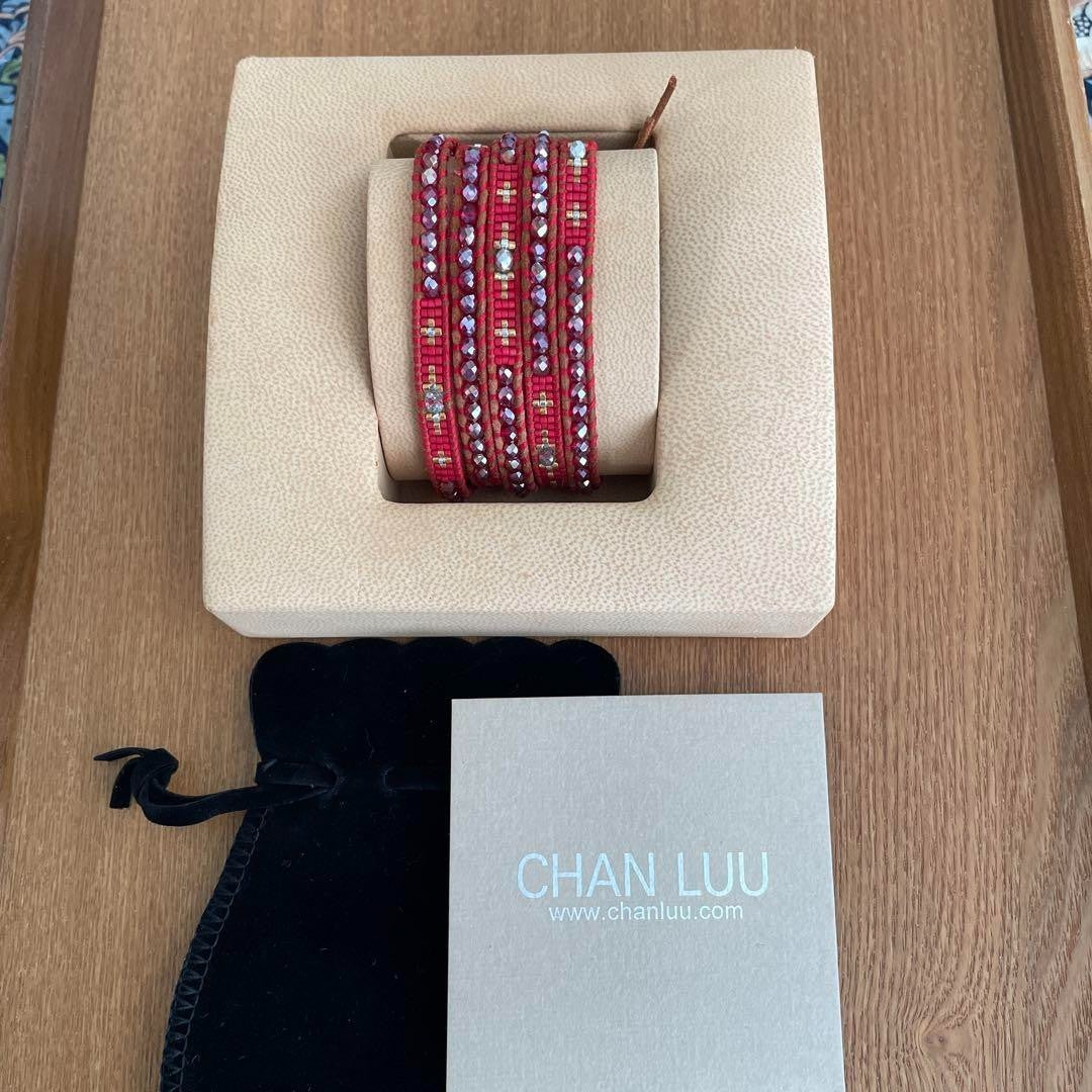 Chan Luu Red Bead Leather Wrap Bracelet 5Row with Accessory Bag