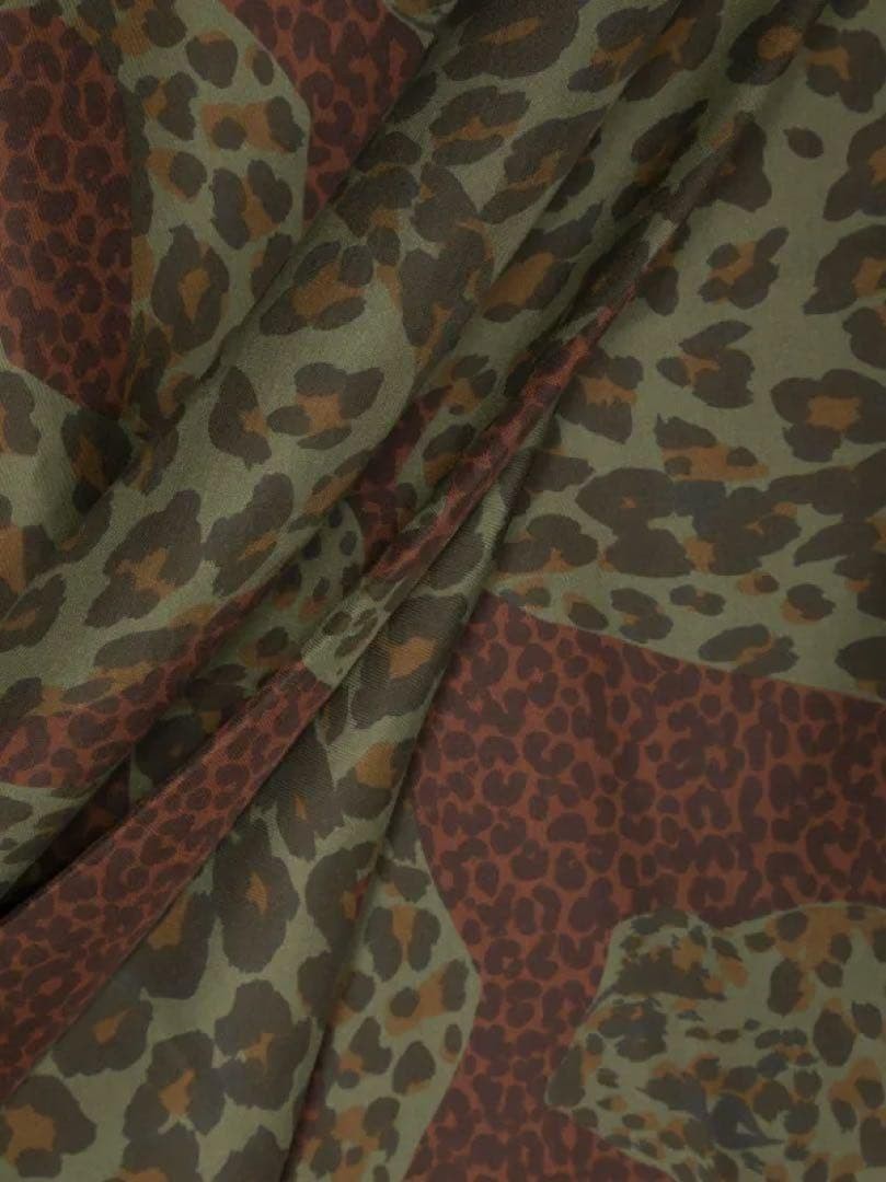 Rare Yves Saint Laurent Leopard Scarf 120x120cm Luxury Classic Elegant 2512TK