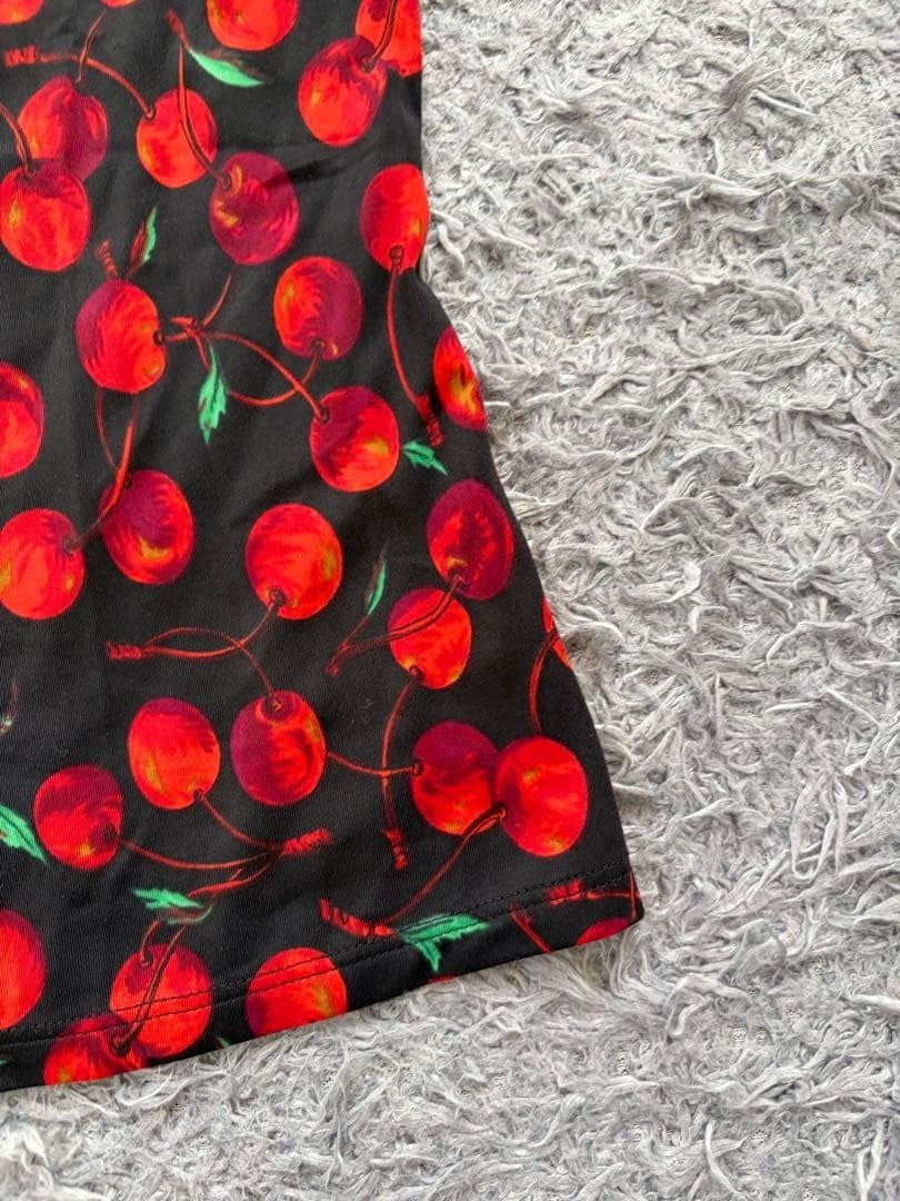 Vintage Dolce & Gabbana Cherry Print T-Shirt Black Red Y2K Baby Tee Size S