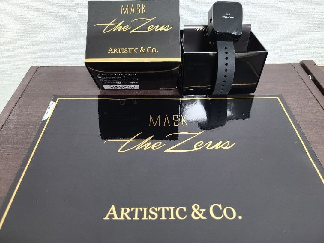 ARTISTIC&CO MASK The Zeus Gold Facial Home Skin care Device Japan Tested