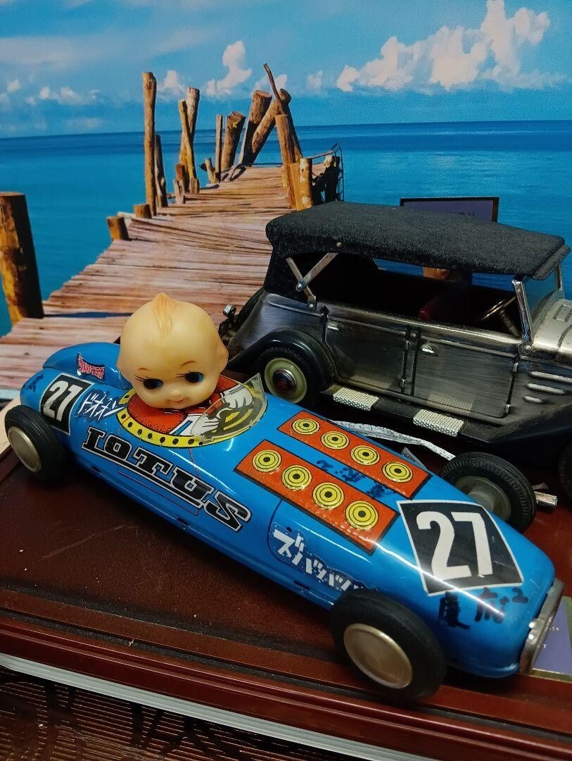 Custom specs Showa retro nostalgic original kewpie face tin car