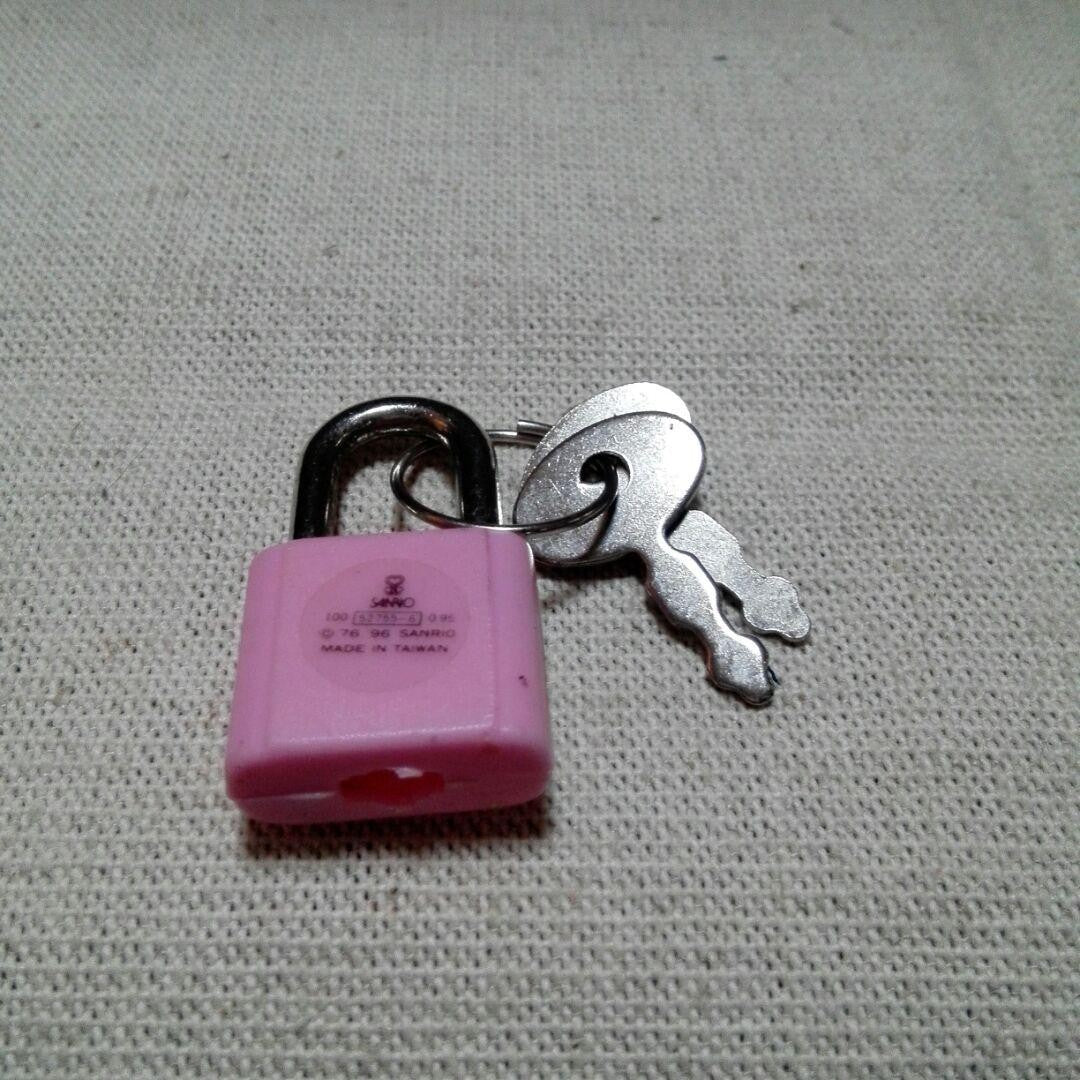 Sanrio Little Twin Stars Kiki Lala Padlock Key Chain Vintage Retro 1996 unused