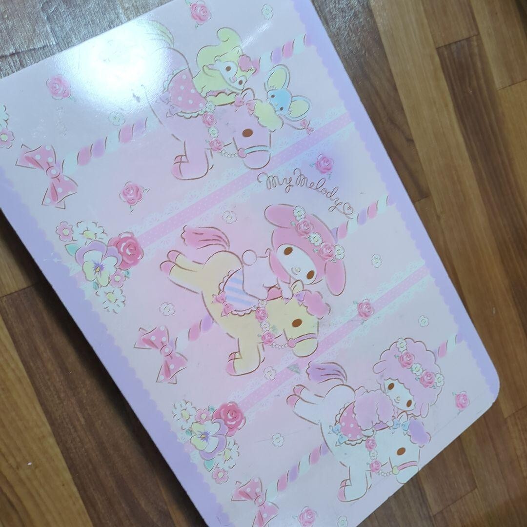 My Melody m228 Mini Table