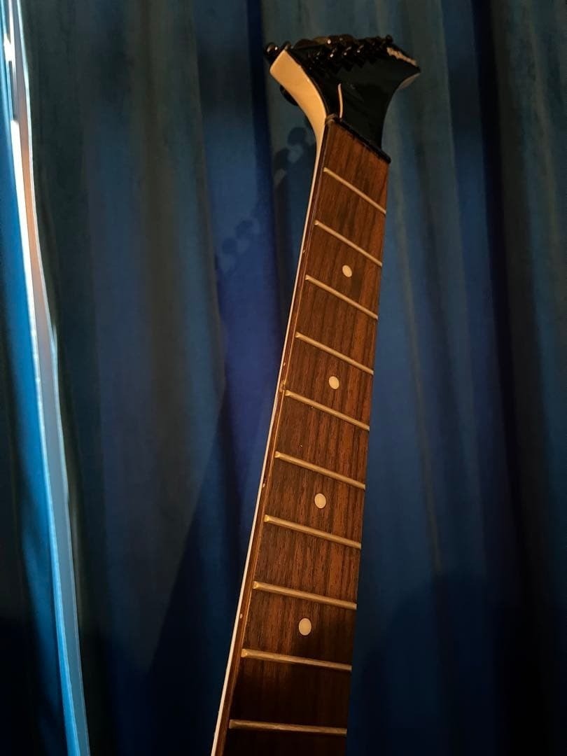 epiphone 1984 Explorer EX White Explorer From Japan