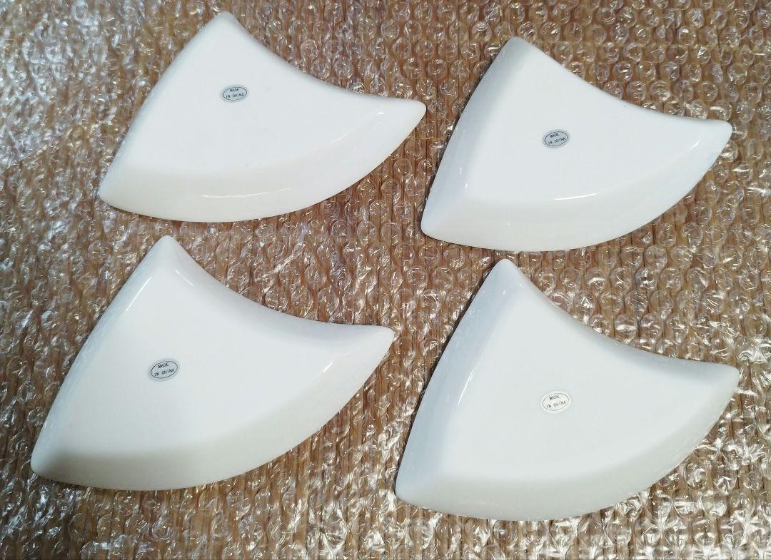 Peter Rabbit Collection Link Plate Diagostini 4-Piece Set, Used
