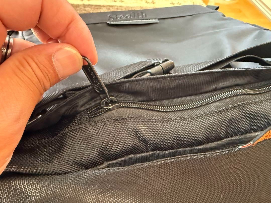 Lowepro Stealth Reporter 650 AW Camera Bag, Large, Multi-Compartment, Black