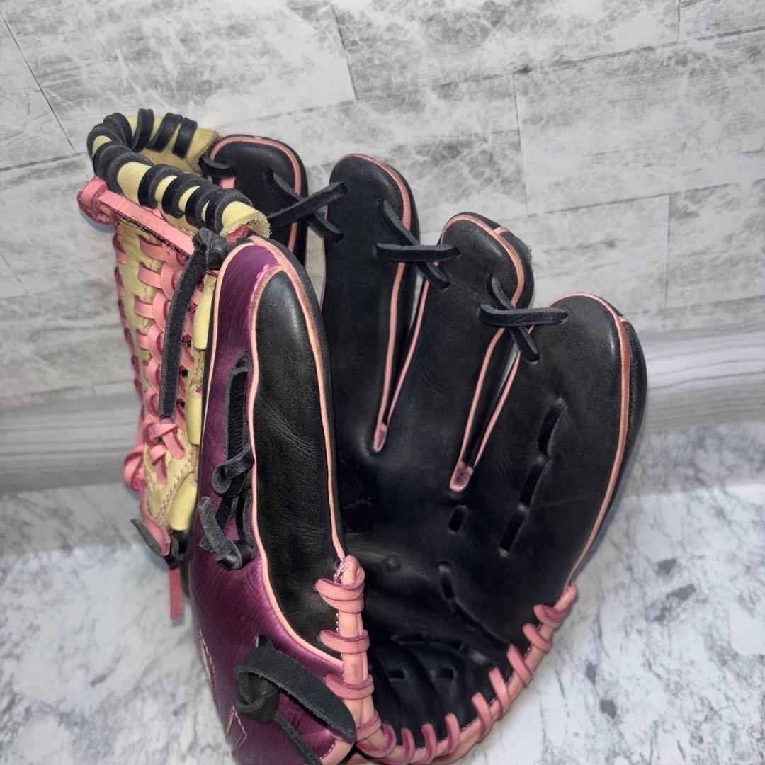 Mizuno Limited Edition Metallic Color Infield Softball Glove (Rare)