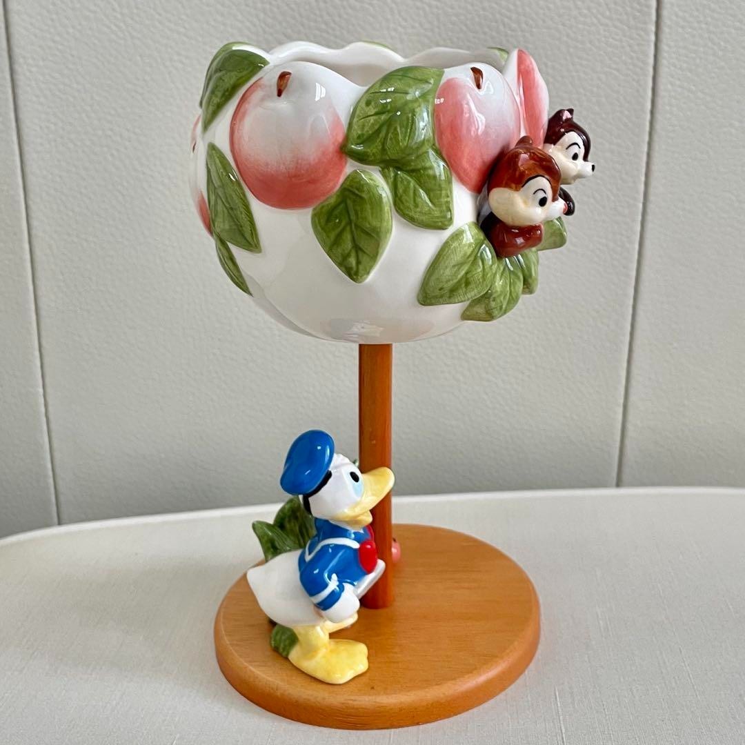 RARE Disney Donald Chip and Dale Ceramic Planter Flower Vase Tokyo Disneyland