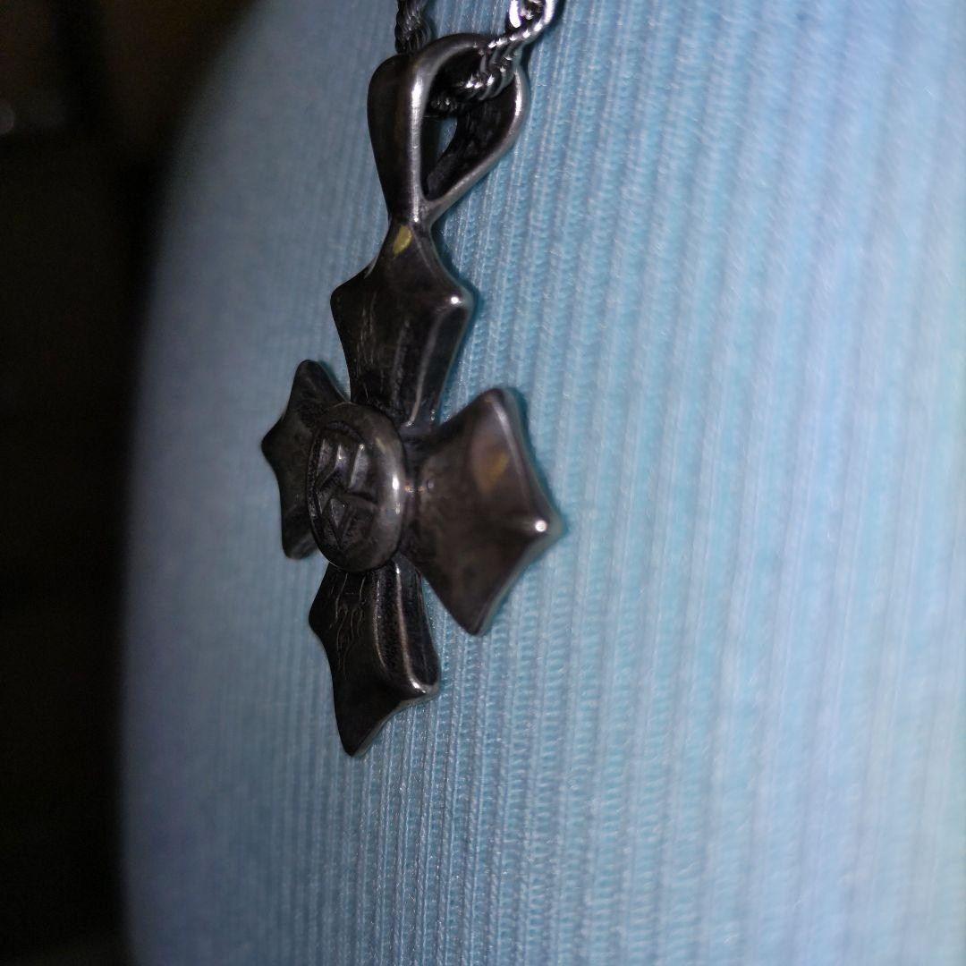 TW Travis Walker Cross Flame Tour 2004 Necklace #1213