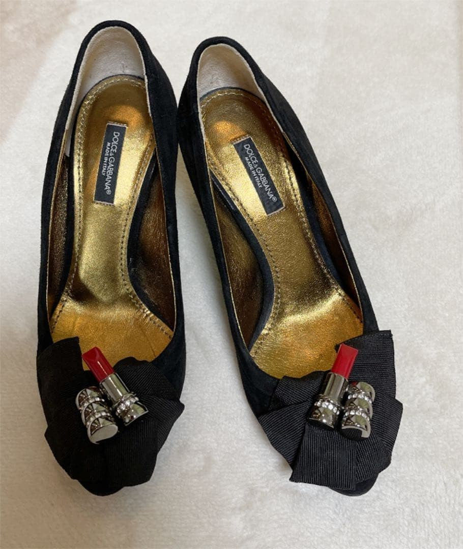 Rare Dolce & Gabbana Suede Pumps with Lipstick Accent - Size 35