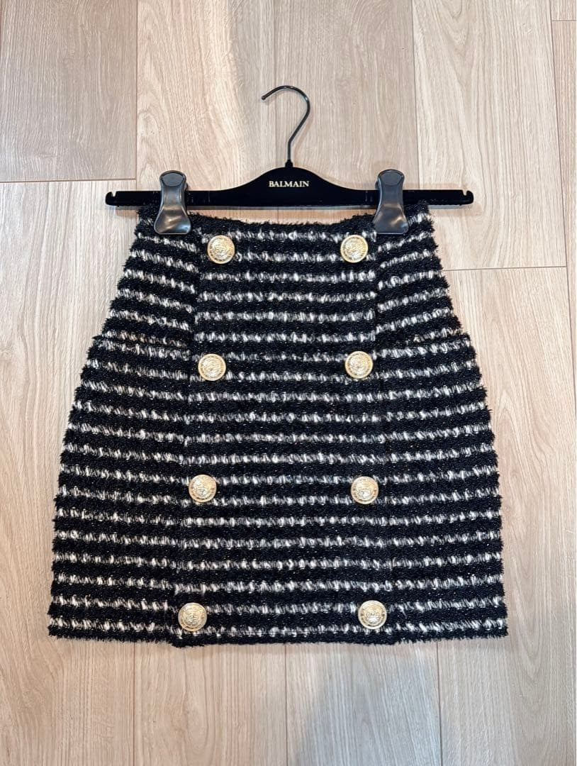 BALMAIN Skirt XS Black White Tweed Tight Elegant Design Gold Accents