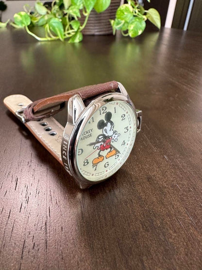 Disney Mickey Watch 1928 Quartz Case 44mm Collectible Vintage Unisex