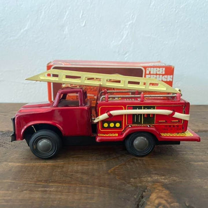 Showa Retro FIRE TRUCK Fire Truck “Benkei” Toy Minicar