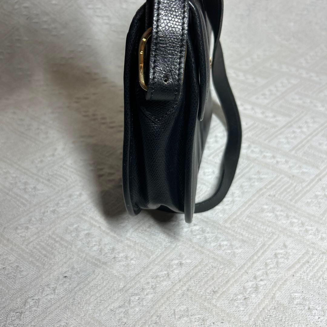 Longchamp Leather Shoulder Bag Vintage Black Flap Crossbody Pochette Rare Japan