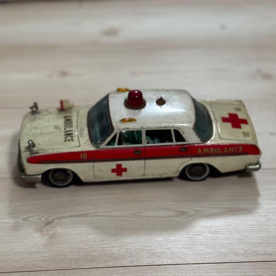【Old Tin Automobile】 Toyopet Crown AMBULANCE Emergency Vehicle