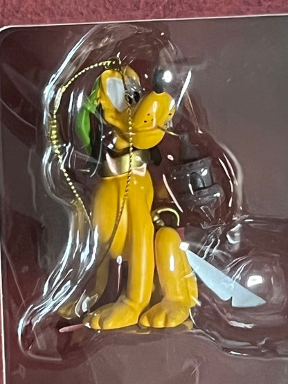 Disney Storybook Ornament Pirates Of The Caribbean