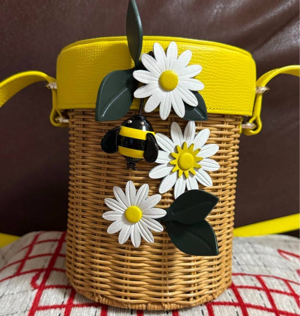 Kate Spade BUZZ HONEY POT Crossbody BEE Wicker Yellow Bag Used