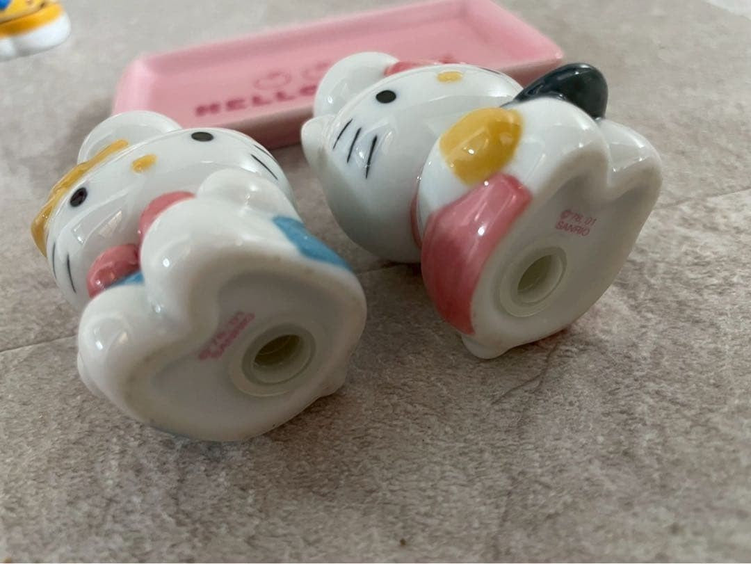 Rare item Sanrio Hello Kitty ceramic seasoning container set, retro Heisei era