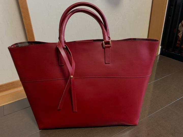 Spick and Span Red Leather Tote Bag A4 Size Genuine Leather Stylish Authentic