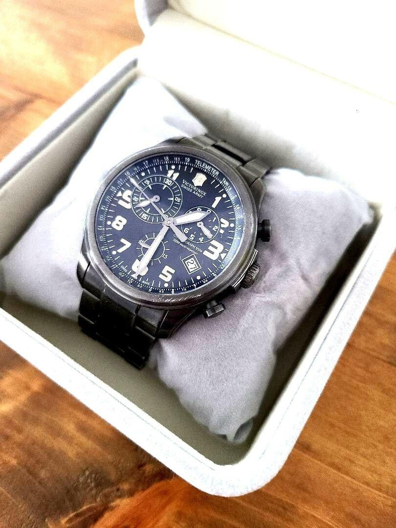 Victorinox Swiss Army Infantry Vintage Quartz Men's Watch chronograph Used