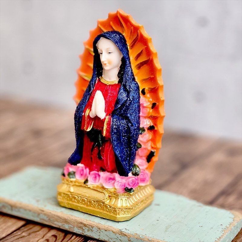 Statue of Mary Object Interior Virgin Mary Painted Christ Goods Figure