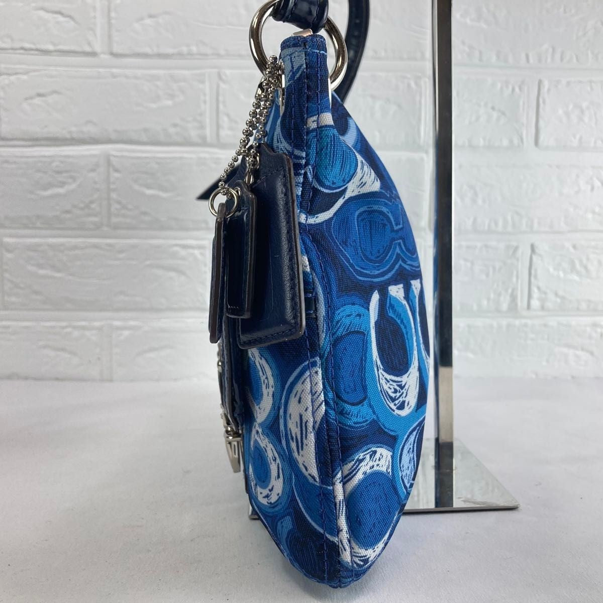 Excellent Condition COACH Poppy One Handle Bag Signature Blue