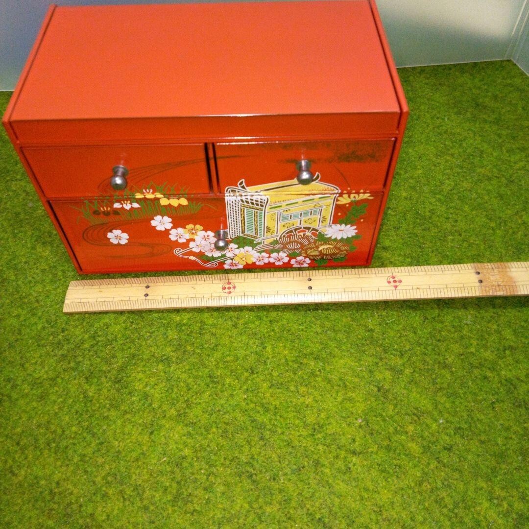Showa retro make-up box with mirror