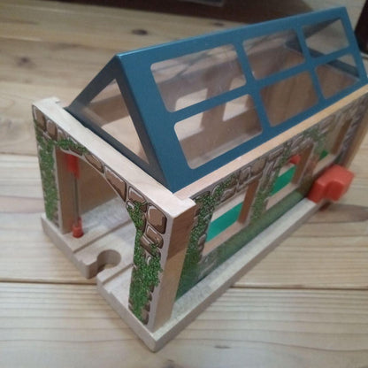 Thomas Wooden Railway Garage Toy Model Wooden Track Set Used Vintage