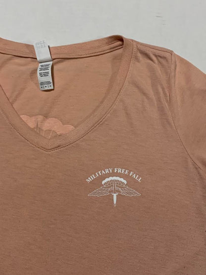 U.S. Military T-Shirt Parachute Unit USA Vintage Clothing