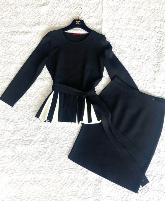 Carolina Herrera Peplum Set Up Size S Black White Pleated Top Skirt