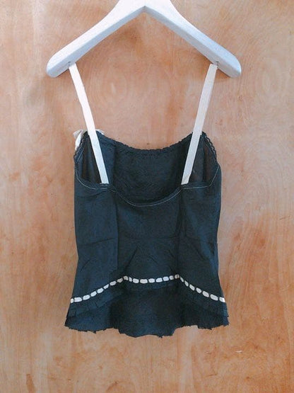 USED ANONYMOUS SHIPPING. EXCELLENT CONDITION PRADA VINTAGE LACE CAMISOLE BLACK