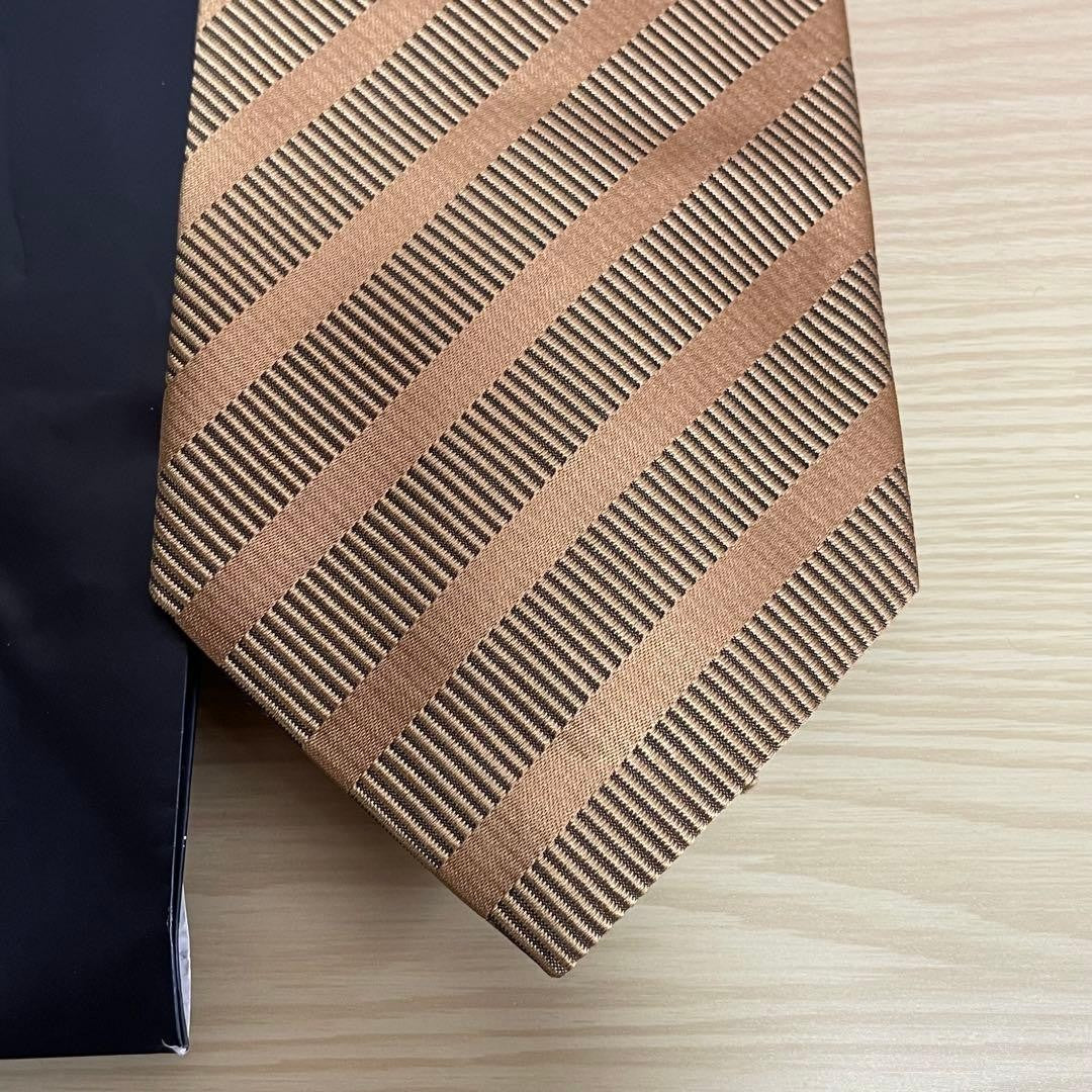 Burberry Tie Striped Border Glossy Elegant Gorgeous Fashionable USED NO BOX