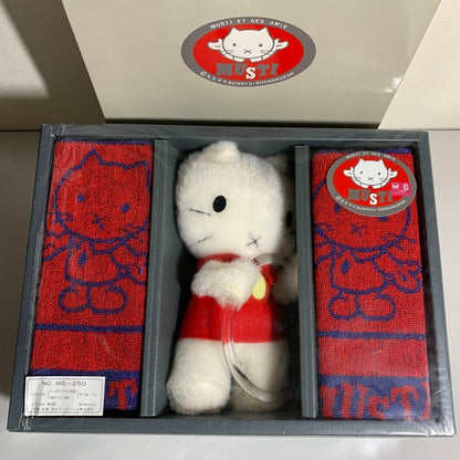 Ultra Rare! Showa Retro Musty Plush-Attached Towel Rack & 2 Hand Towels