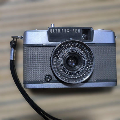 OLYMPUS PEN EE-2 - Excellent Condition - Retro - Popular Model