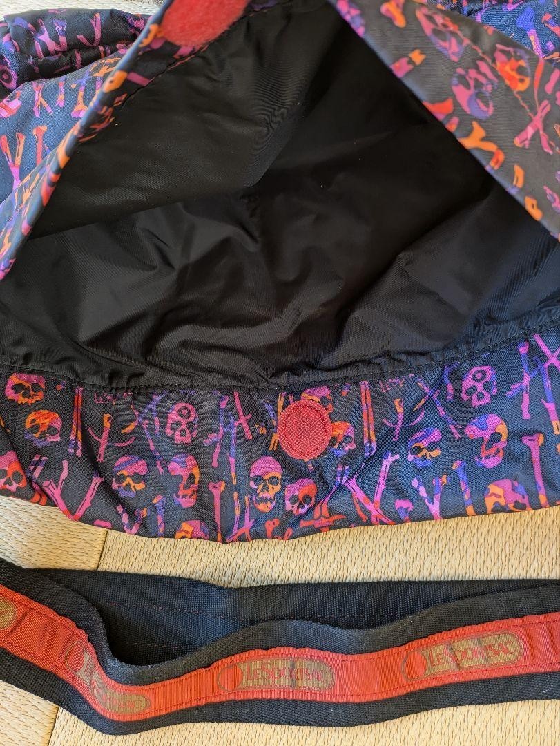 LeSportsac Black Artist-in-Residence Skull Shoulder Bag Nylon Multi From Japan