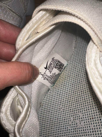 Women 8.0US Nike Sports Sandals, White, Air rift, Mesh, Tabi Bag Sneaker Sports