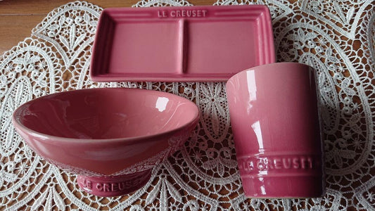 Le Creuset Condiment Cup Plate Rose Quartz Maison de Paris color berry Unused