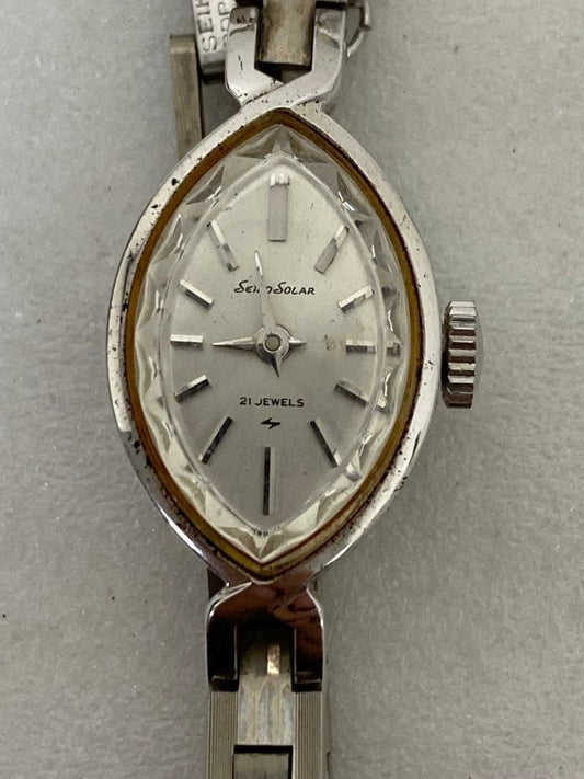 SEIKO 21 Jewels Hand-Wound Ladies Watch - Working Condition