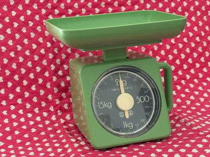Showa Retro Analog Kitchen Scale, Green, 2kg, Sekisui