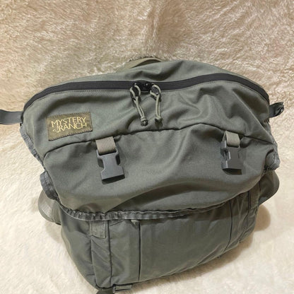 MYSTERY RANCH Invader Messenger Bag Rare Discontinued Shoulder Body Bag Used