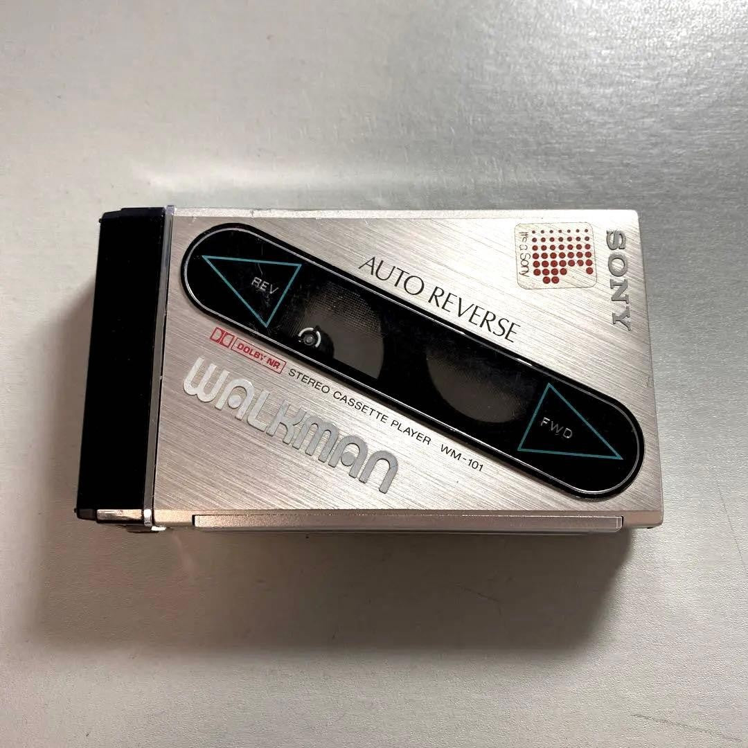 SONY WALKMAN WM-101 Cassette Player (Vintage)