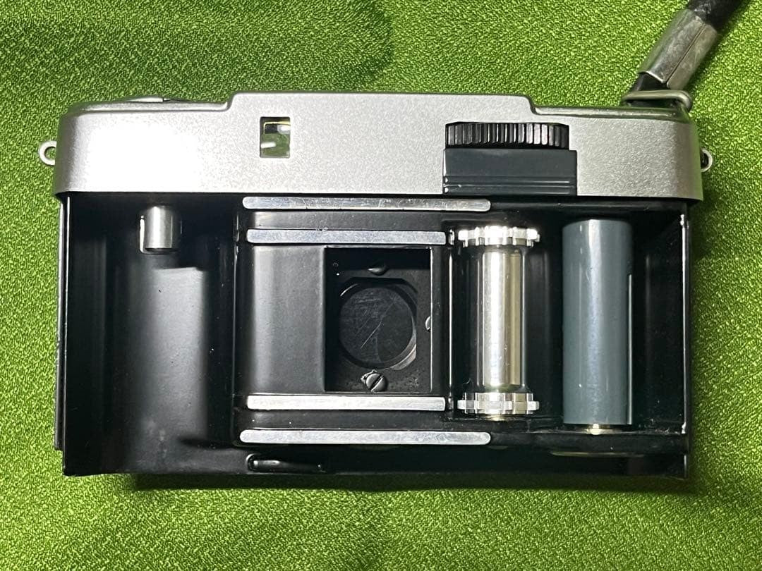 Excellent Condition OLYMPUS PEN EE Compact Film Camera