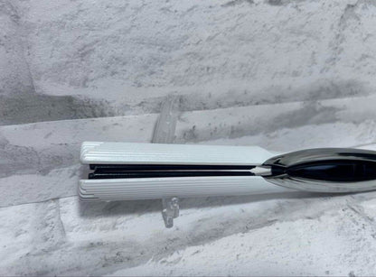 MTG Hairdressing ReFa Beautech Hair Straightener RE-AC02A Used