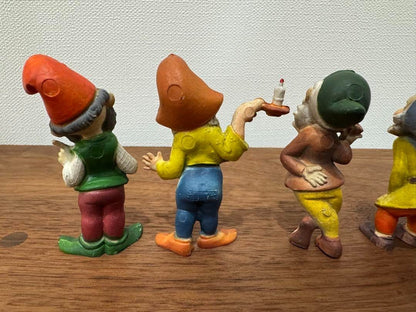 OLD WORLD FIGURES 6-Piece Figure Set