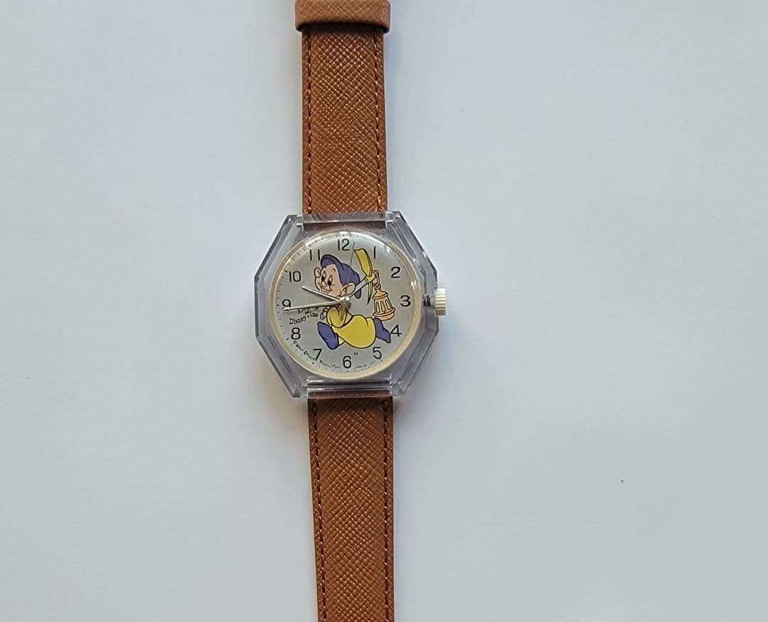 Rare Item: Showa Retro Seiko Seven Dwarfs Hand-Wound Watch Disney