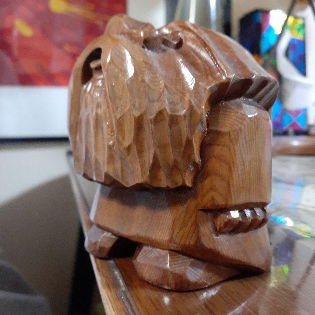 Mid-Century Wooden Carved Figurine: Upward-Facing Korobokkuru Ornament