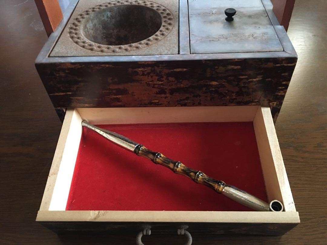 Showa Retro Handmade Tobacco Tool Set with Kissel