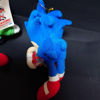 Extremely rare Sonic SEGA plush toy with Sonic and friends dressed up, flower bo