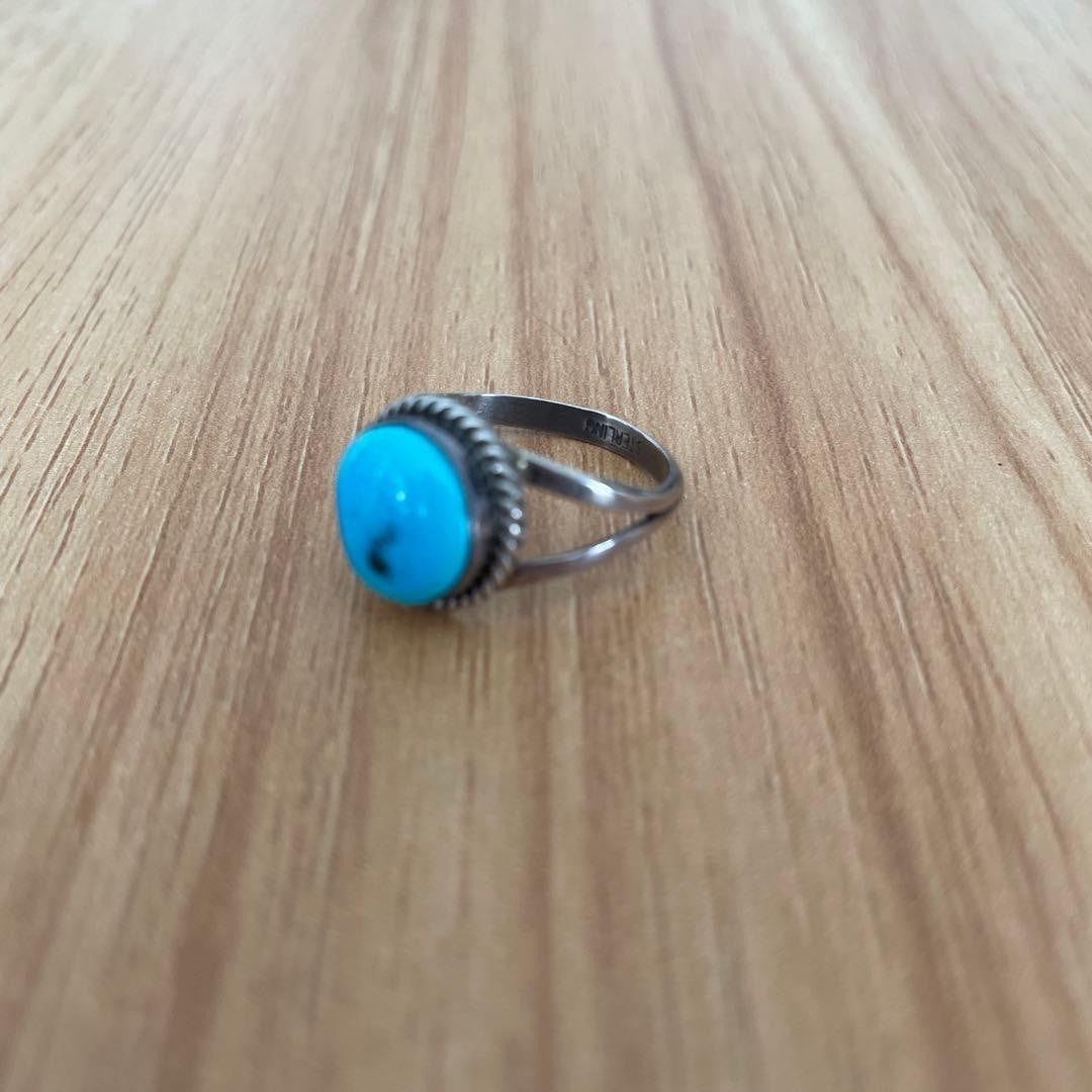 Turquoise Silver Ring with Decorative Pattern, Size 7
