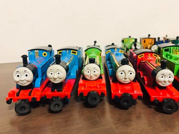 Thomas and Friends Diecast Magnet Train Lot 22pcs Rare Discontinued 1990s Set
